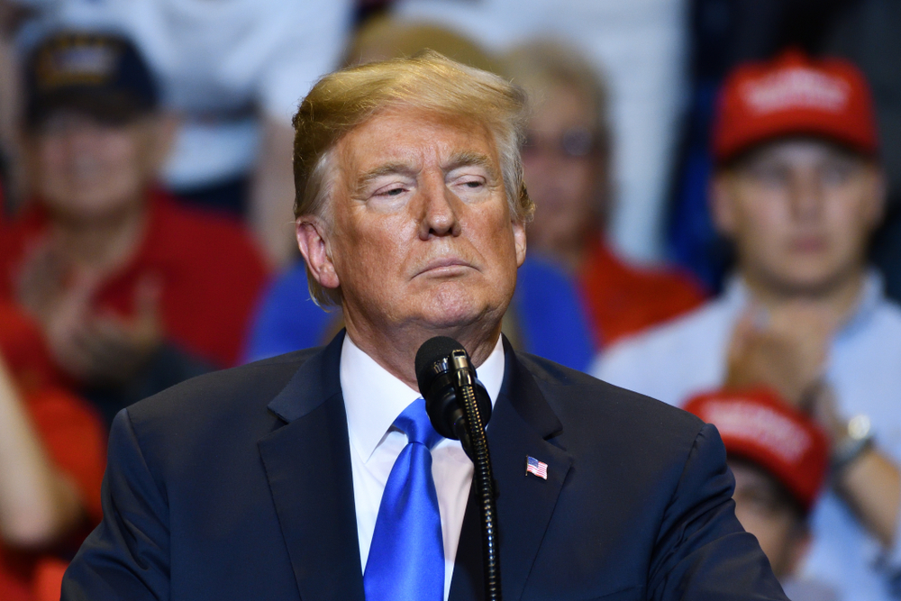 Trump verspottet Angela Merkel! Harte Worte für die Alt-Kanzlerin – das sagt Trump jetzt über sie!