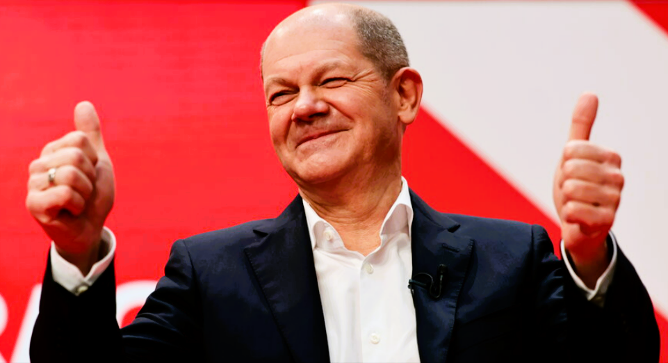 Gehalts-Hammer für den Kanzler und seine Minister! Soviel mehr Geld bekommen die Politiker jetzt!