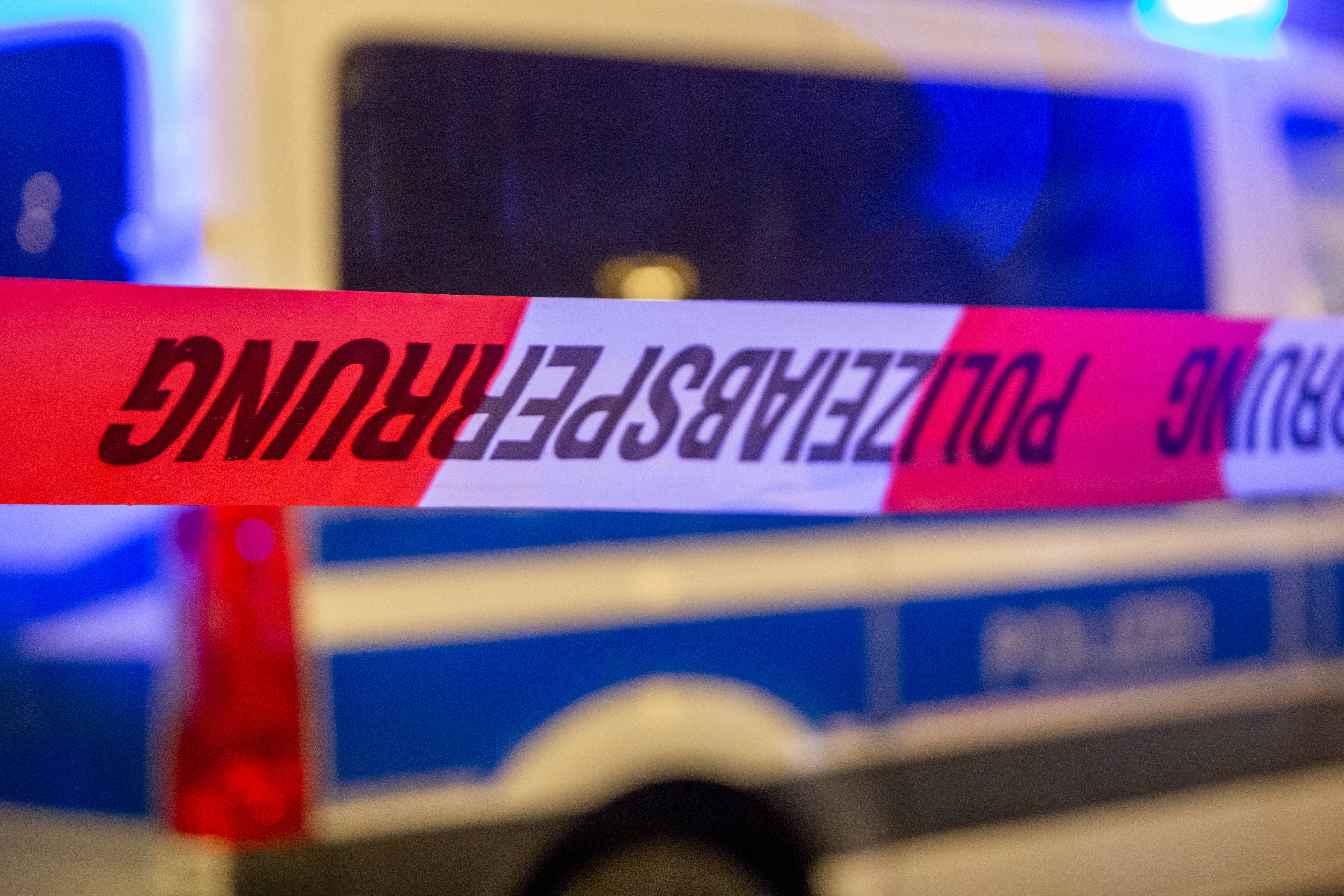 Ehemann tötet seine Frau auf Obi-Parkplatz - direkt vor den Augen der noch anwesenden Kunden!