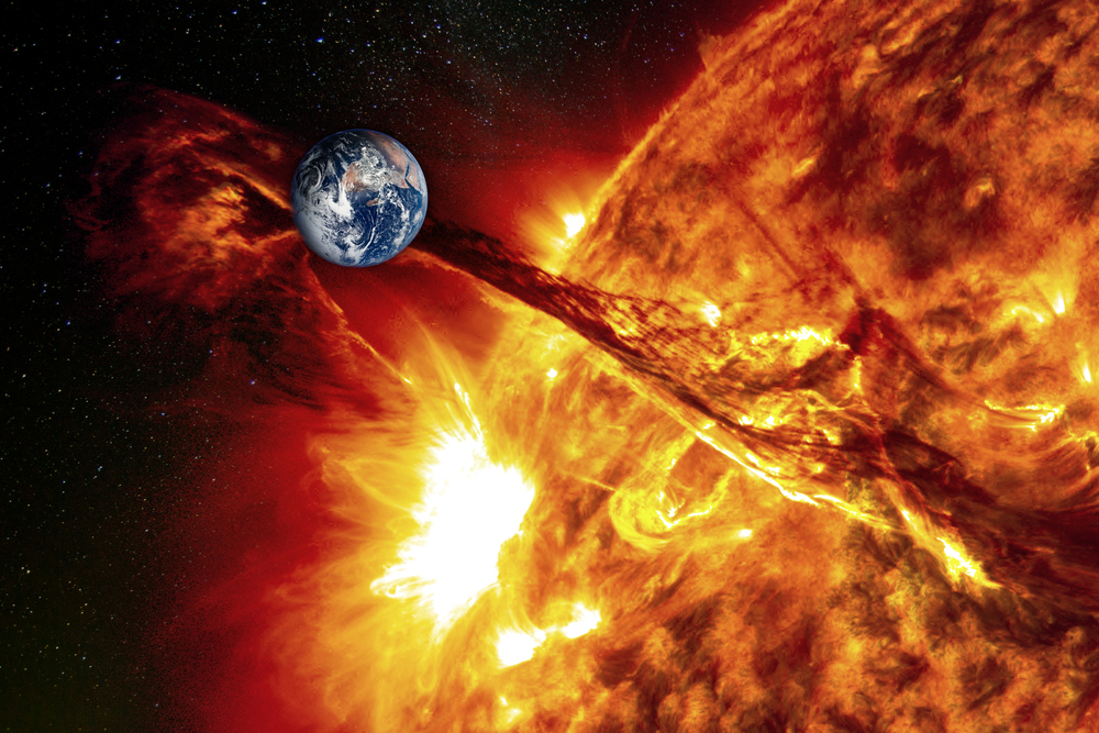 Heute! Heftigster Sonnensturm seit Jahren nähert sich der Erde - Bricht das Internet zusammen?