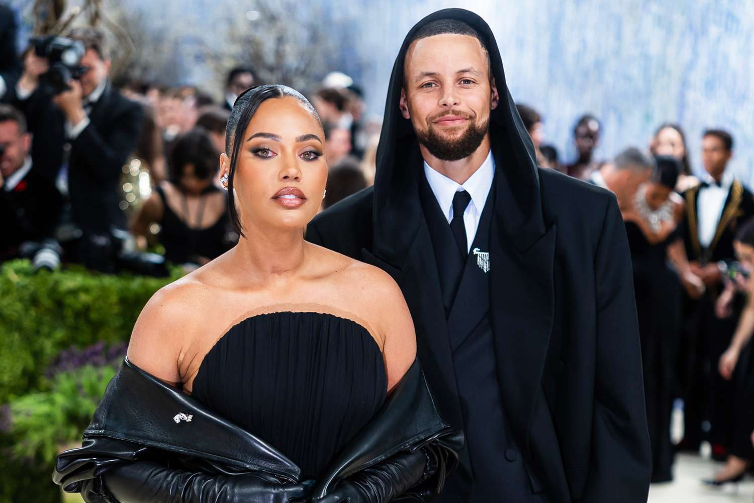 Caught on Camera: Stephen Curry Steps on Ayesha's Train at the Met — Her Piercing Stare Says It All