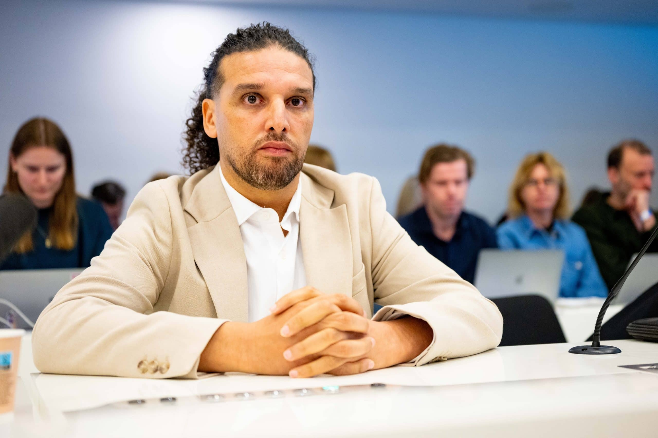 Naomi breekt het stilzwijgen: haar reactie na veroordeling Ali B onthuld