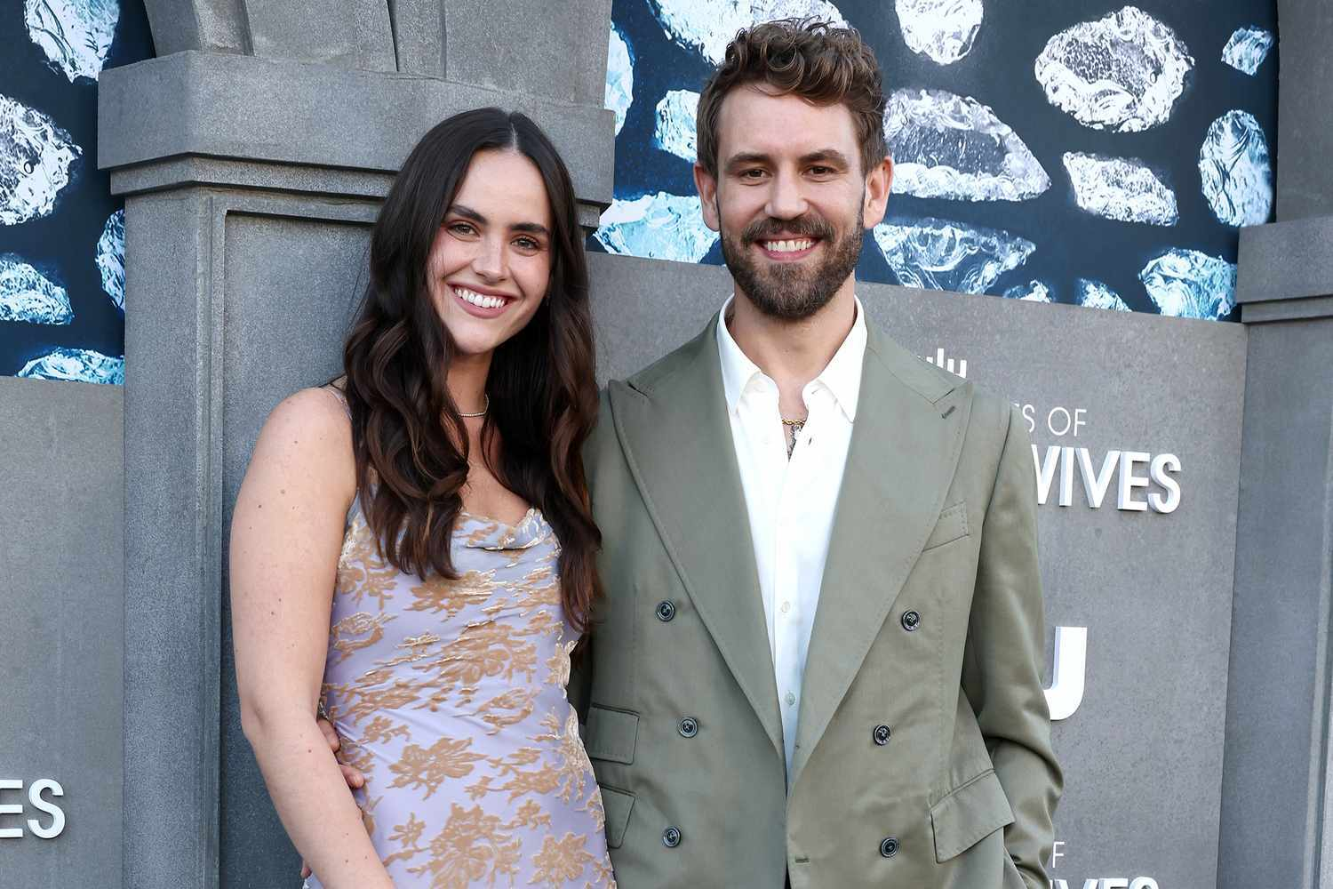 Nick Viall Reveals Twins Are Coming — Are Names Already Picked?