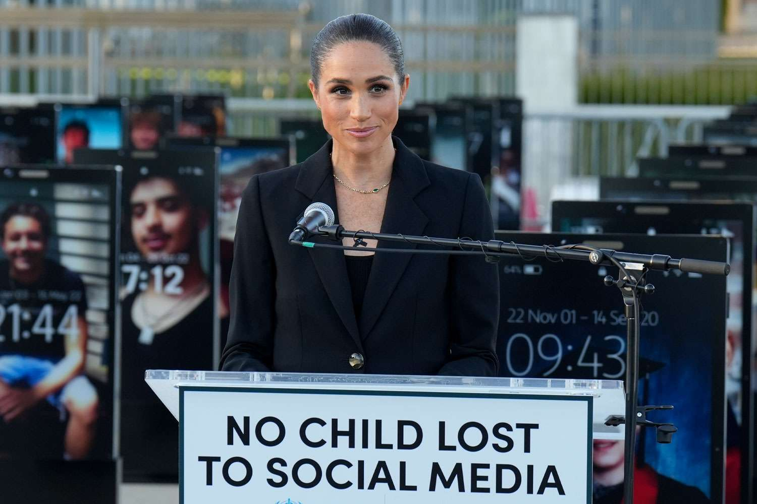 Meghan Unveils Lost Screen Memorial in Geneva — A Bold Plea for Kids' Online Safety