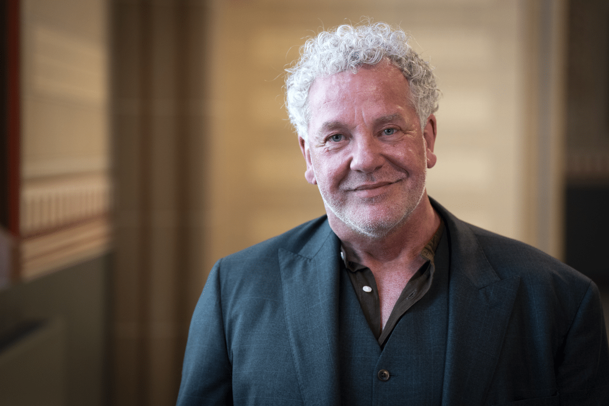 Richard Spijkers weer als ‘grote papa’ gecast — zijn scherpe reactie