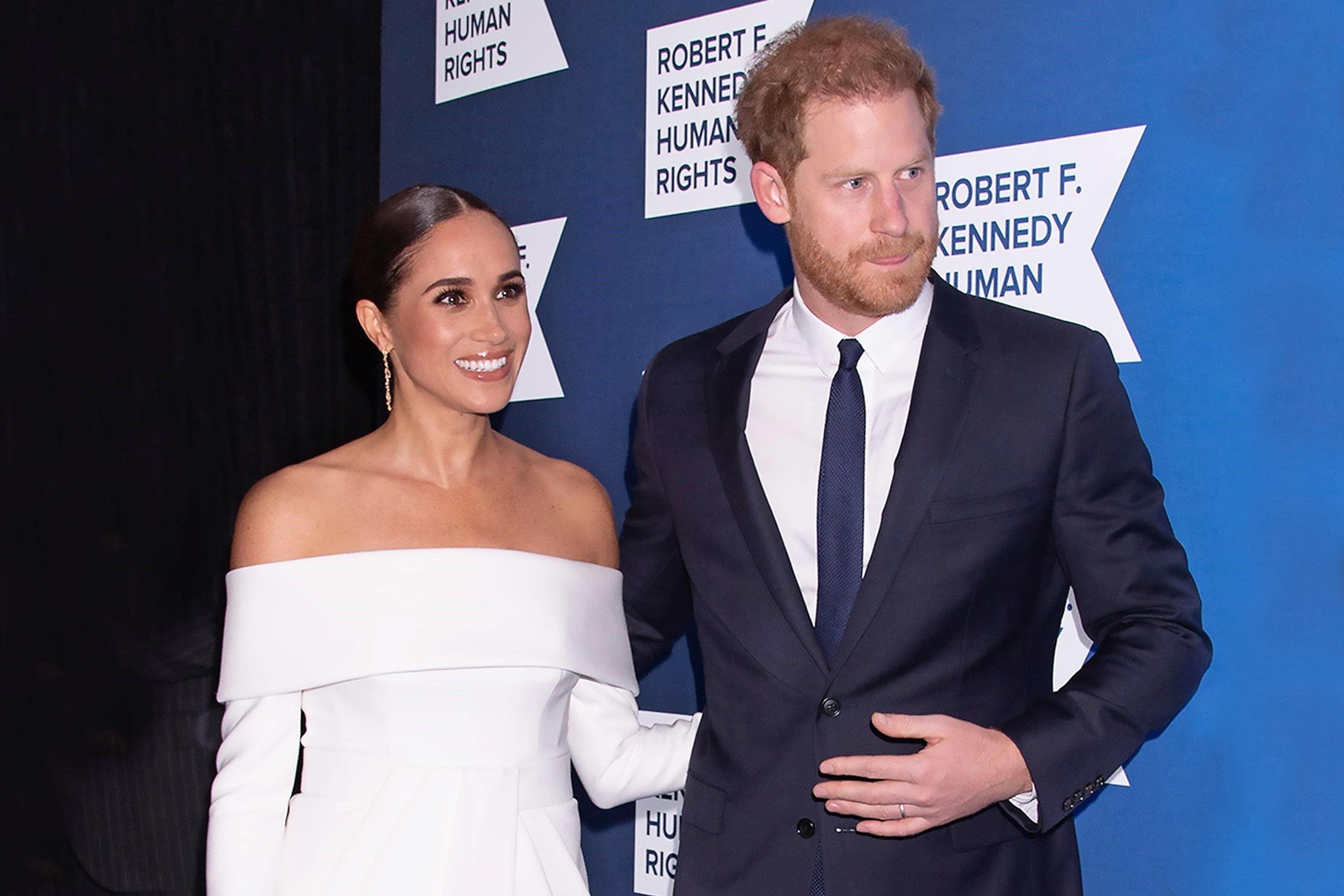 Jetzt wird es hässlich! Prinz Harry und Herzogin Meghan - öffentliche Schlammschlacht droht!