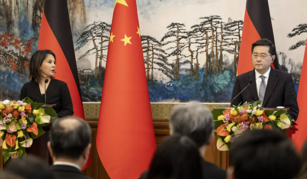 Mutige Baerbock kritisiert China - Peking reagiert knallhart! Das ist Pekings Antwort