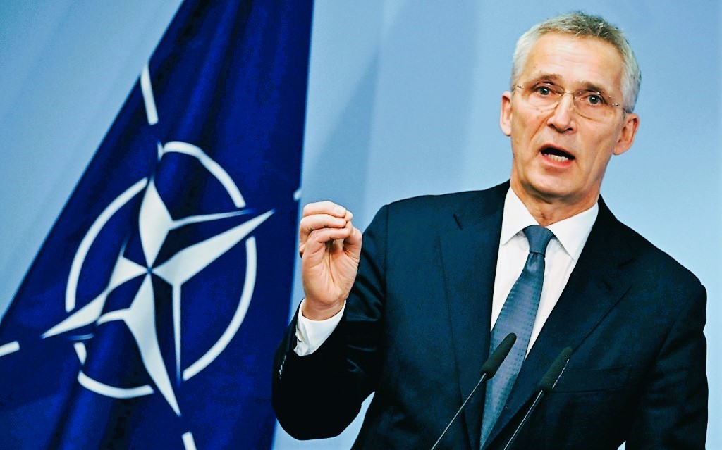 NATO-ALARM! Russland droht mit Angriffen auf NATO-Flugplätze wegen Lieferung von F-16 Kampfjets an die Ukraine