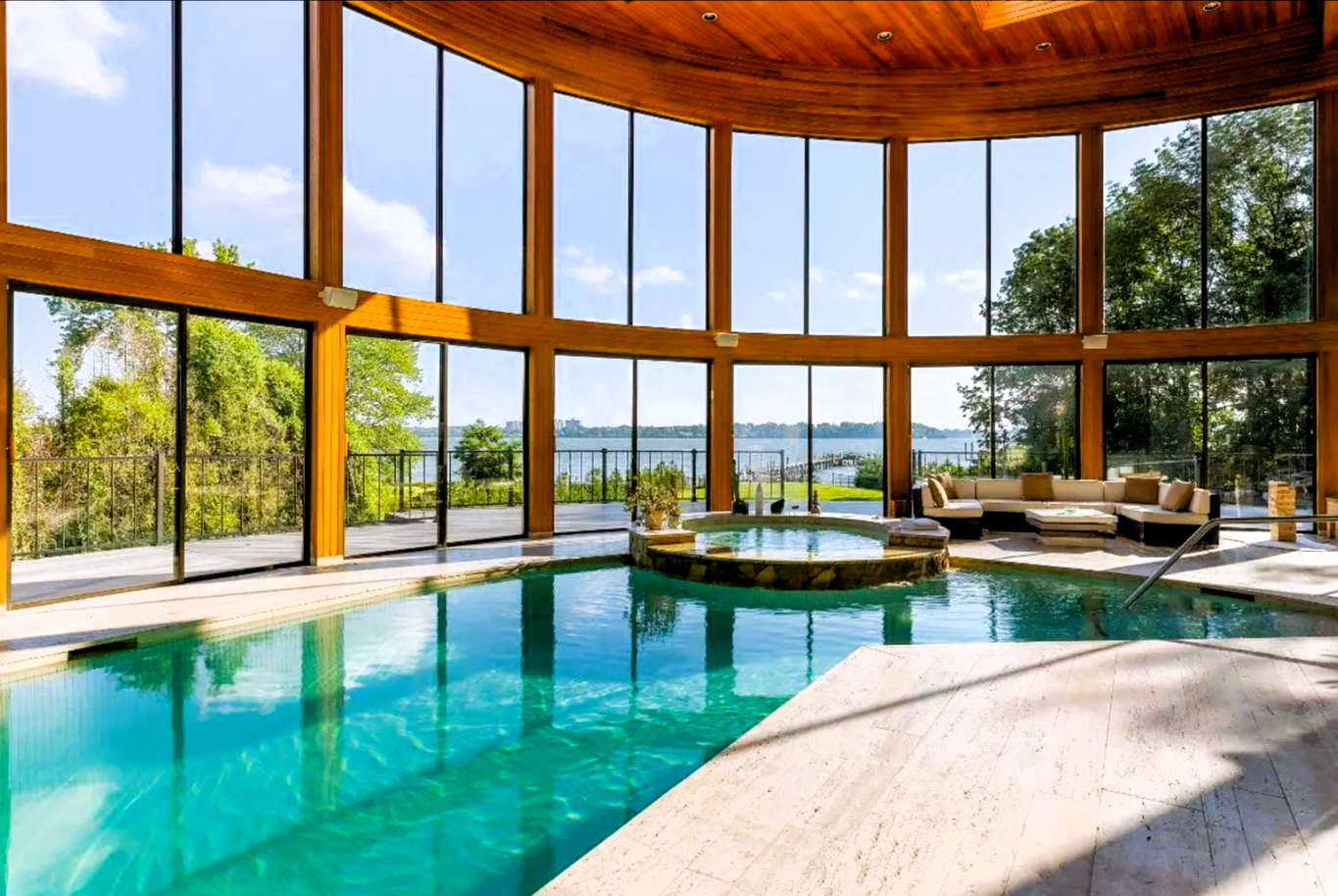 Baerbocks Luxus-Immobilie: Steuer-Millionen für eine Villa mit Indoor-Pool und Tennisplatz!
