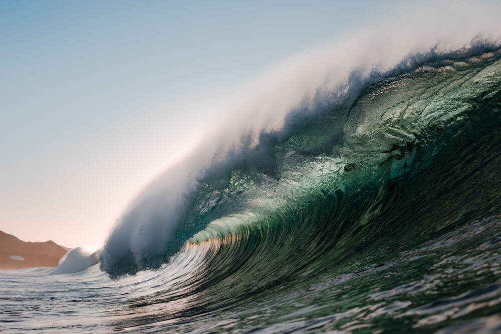 Massive Waves Sweep Tourists into the Sea! Spanish Holiday Island Turns into a Nightmare